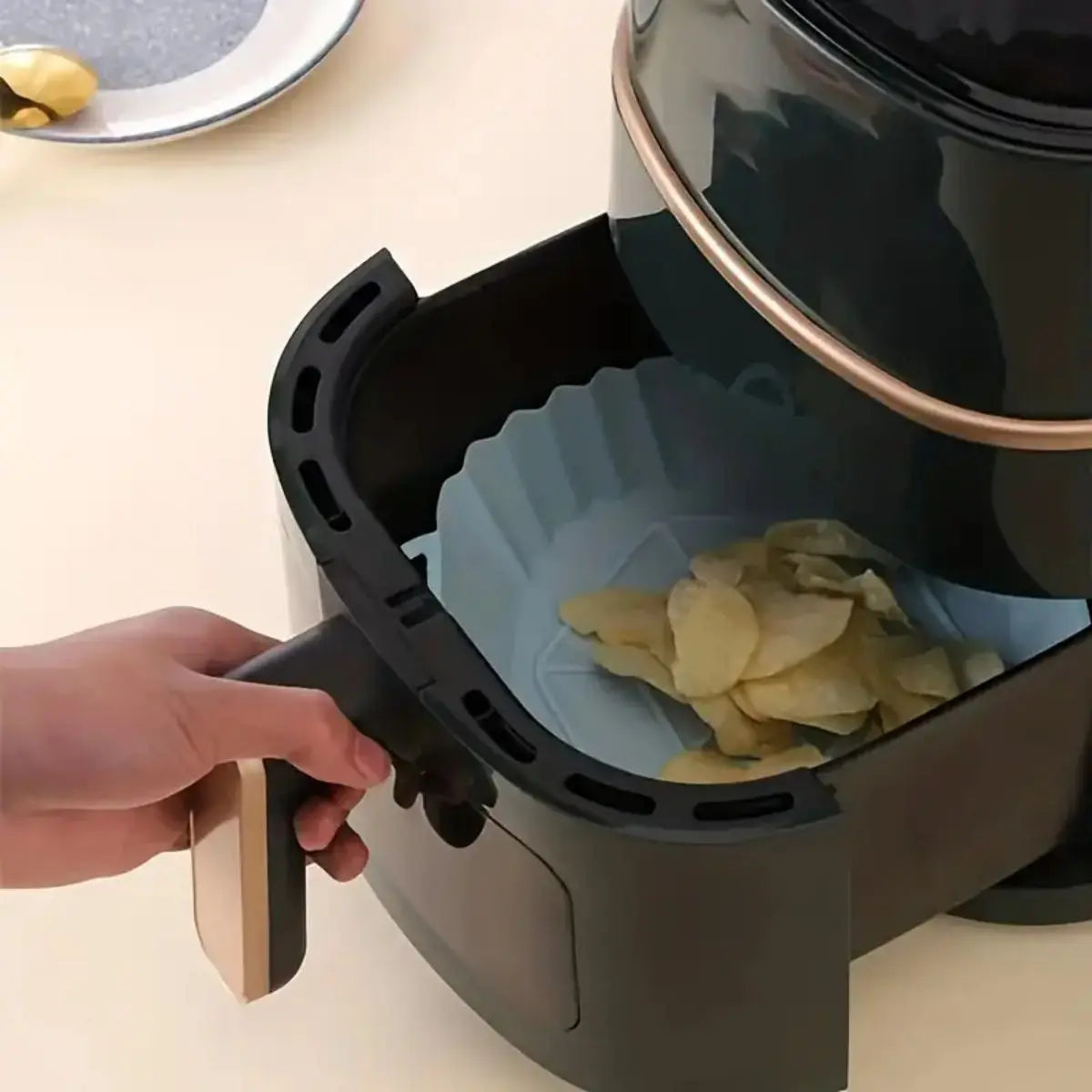 1pc Reusable Silicone Air Fryer Liner—Foldable, Non-stick Baking Mat—Heat Resistant, Kitchen Cooking Accessory